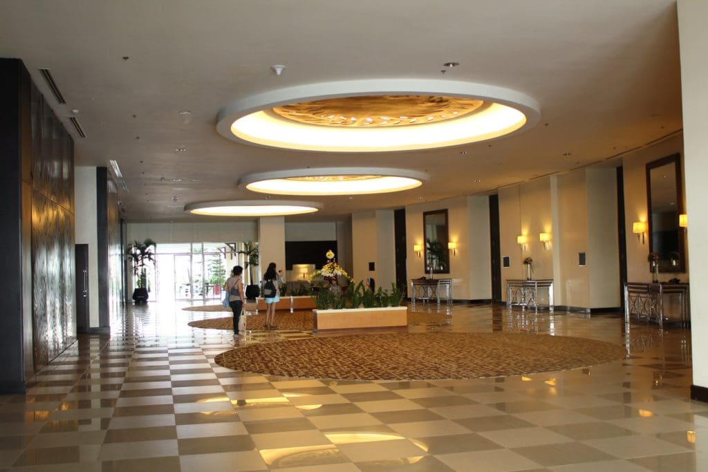 hotel lobby 1415259642T62